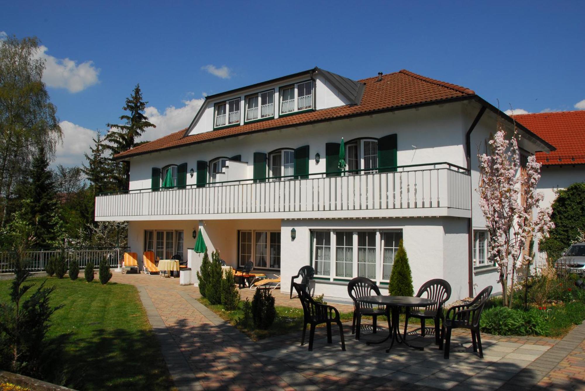 Hotel Alpenhof Bad Worishofen Exterior photo